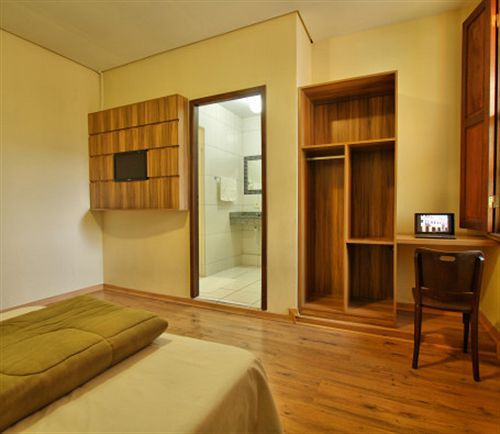 Hostel Roma Curitiba Extérieur photo